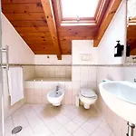 Residenza Ester Гостьовий будинок 4*