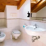 Residenza Ester Гостьовий будинок 4*