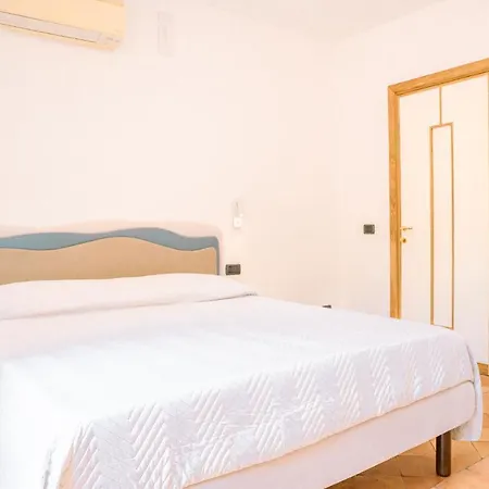 Residenza Ester Guest house