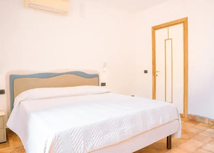 Residenza Ester بيت ضيافة