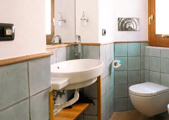 Residenza Ester بيت ضيافة