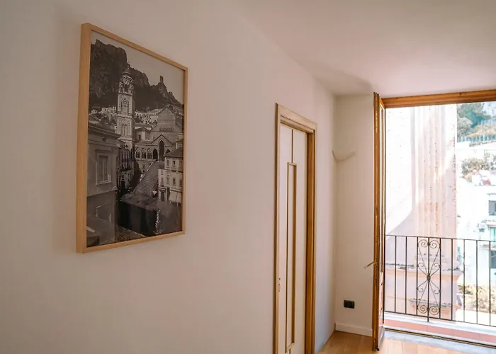 Residenza Ester بيت ضيافة