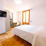 Affittacamere Residenza Ester 4*