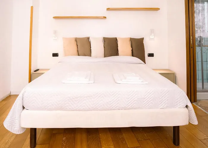 Гостьовий будинок Residenza Ester 4*